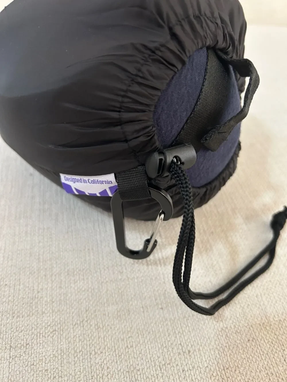Cushion Lab Travel Pillow Award-Patented Ergonomic Design Navy Medium, NWT